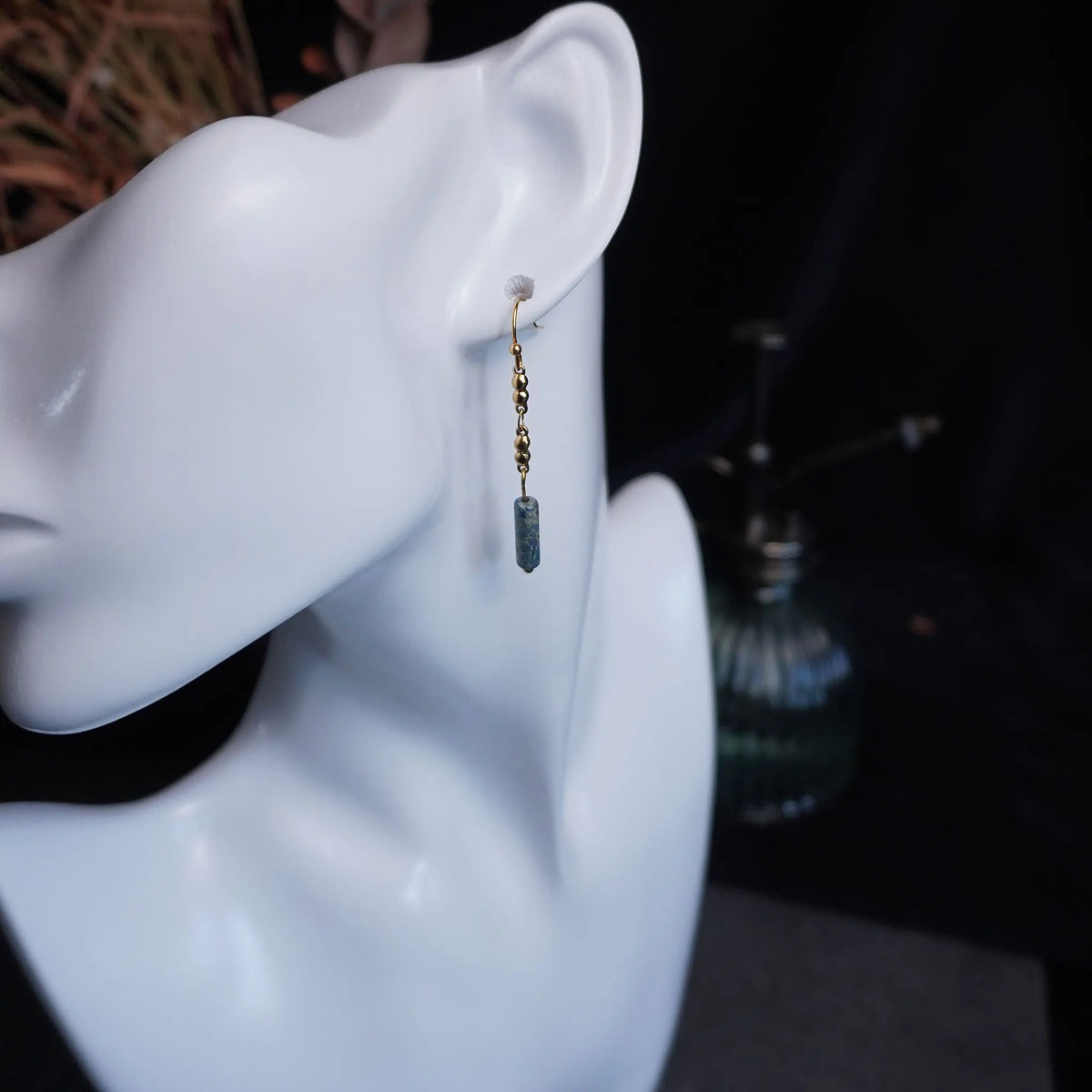 Ohrringe in Gold mit blauem Jaspis