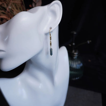 Ohrringe in Gold mit blauem Jaspis