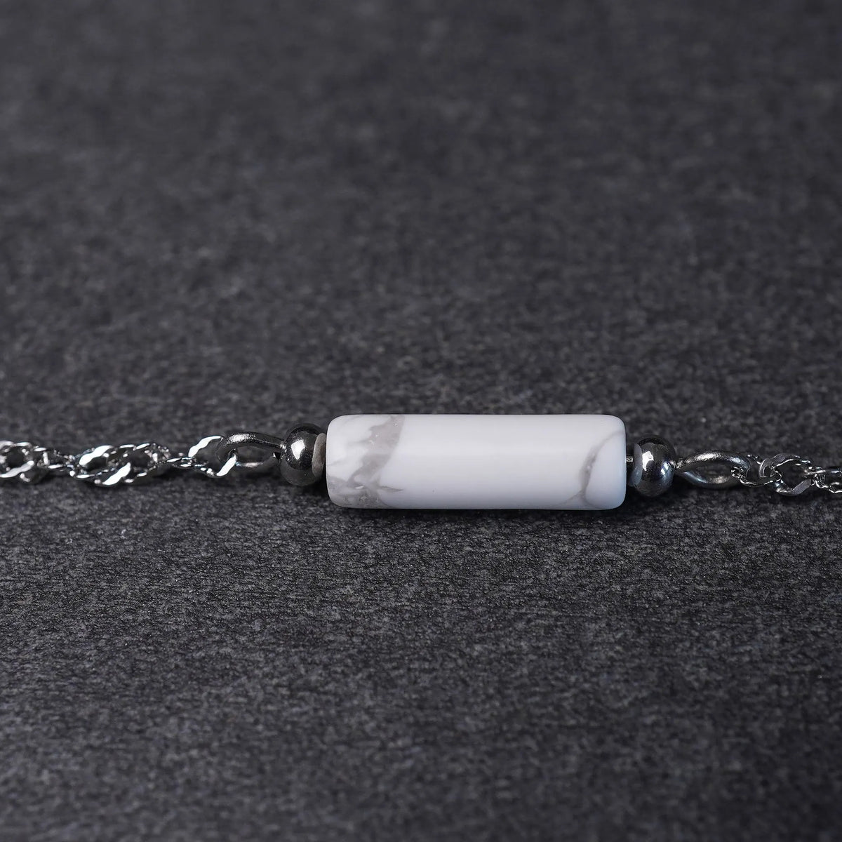 Edelstahlarmband 'Luna' mit weißem Magnesit