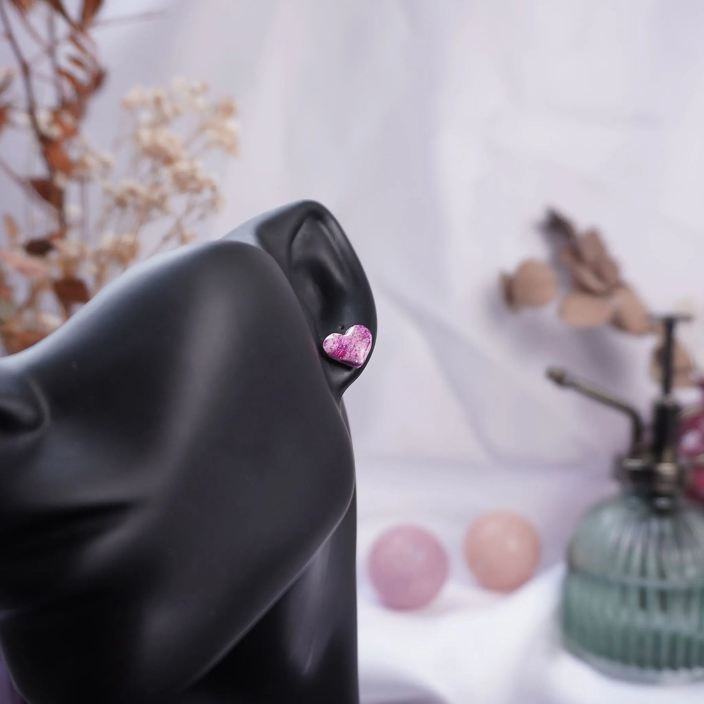 Kleine Herz-Ohrringe mit Glitzerfolie (Crisy)