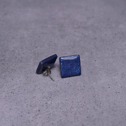 Quadratische Ohrringe (Galaxy)
liegend