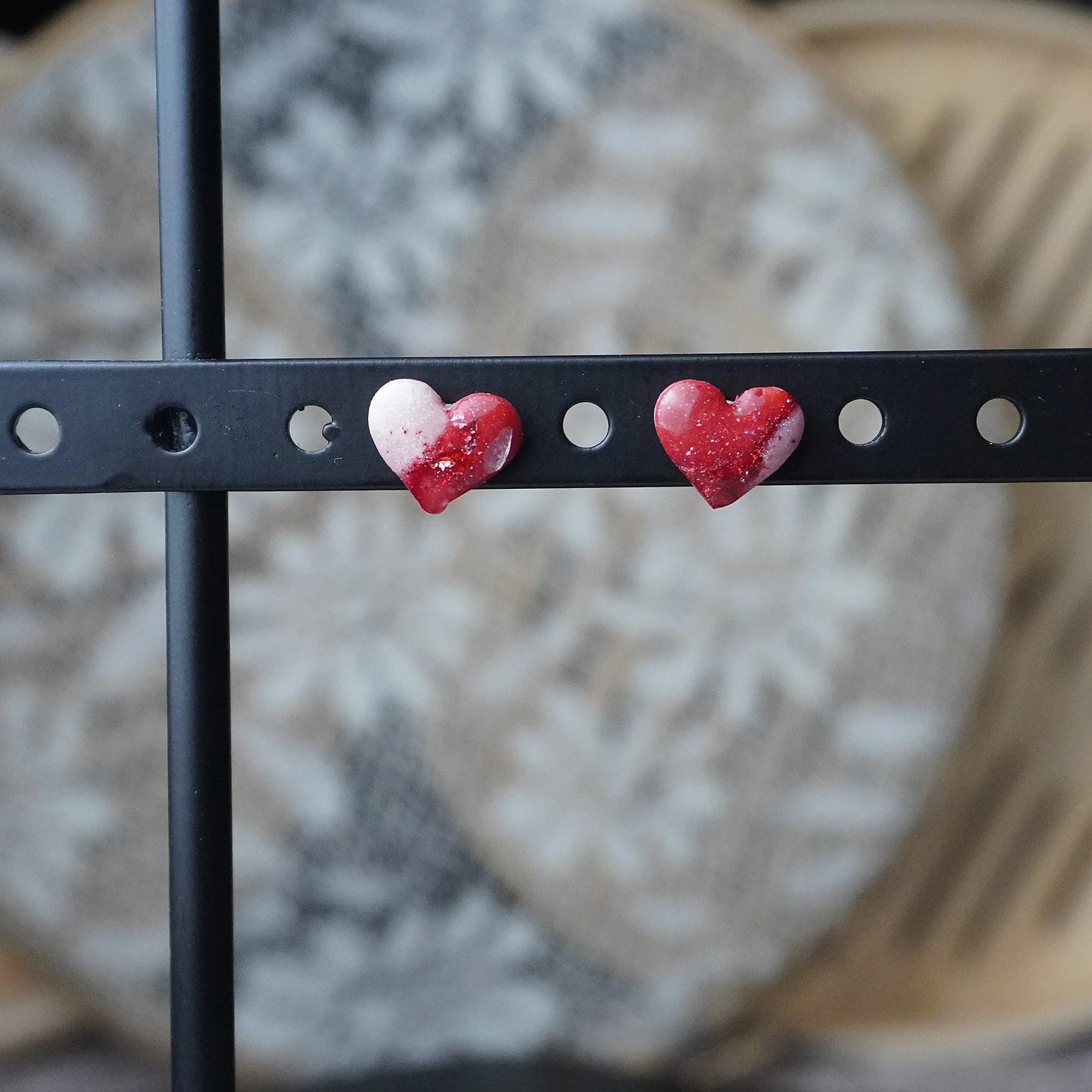 Kleine Herz-Ohrringe (Red Velvet)  frontal