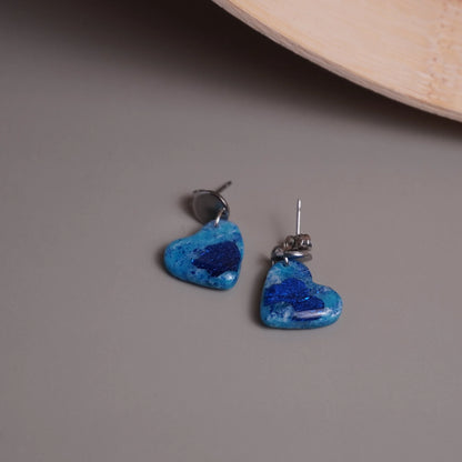 Glitzernde Herz-Ohrringe (Sea Snow)
silberfarben liegend