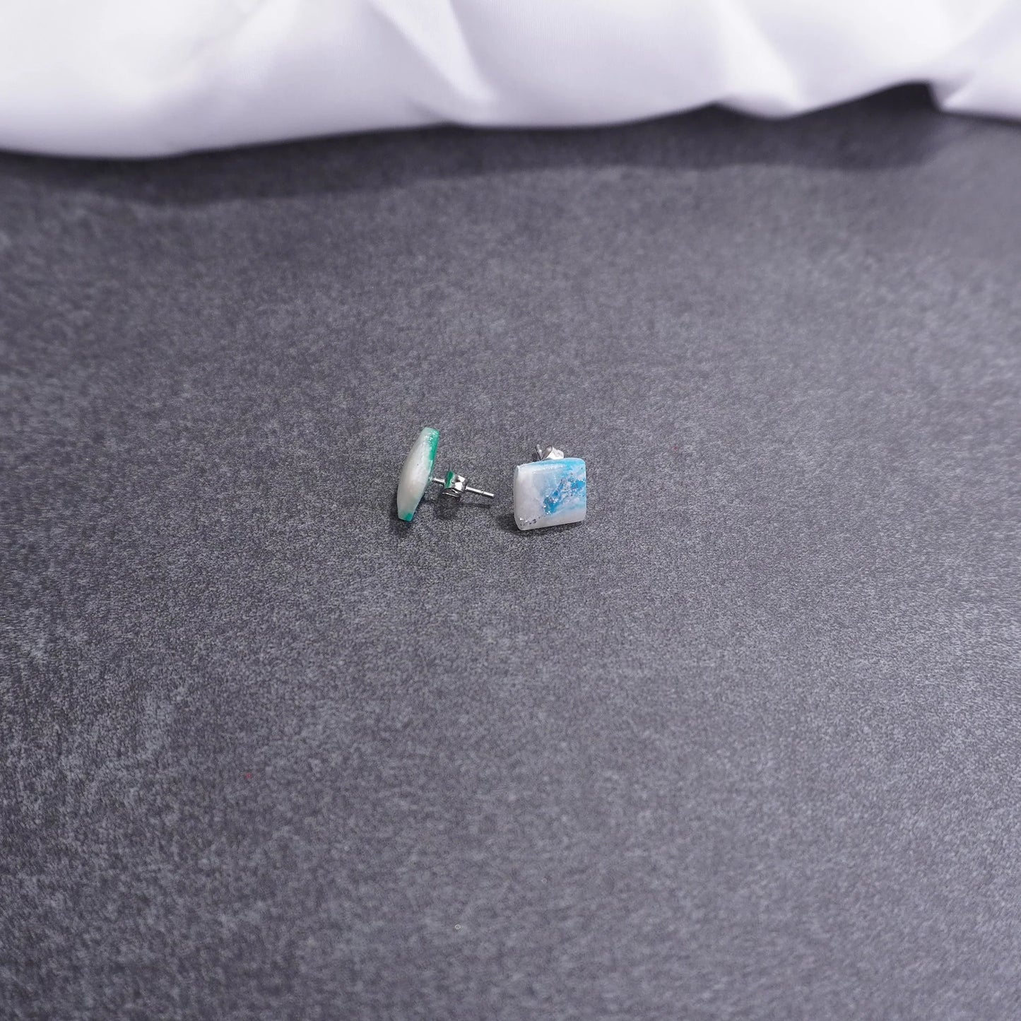 Kleine quadratische Ohrringe (X-Mas)